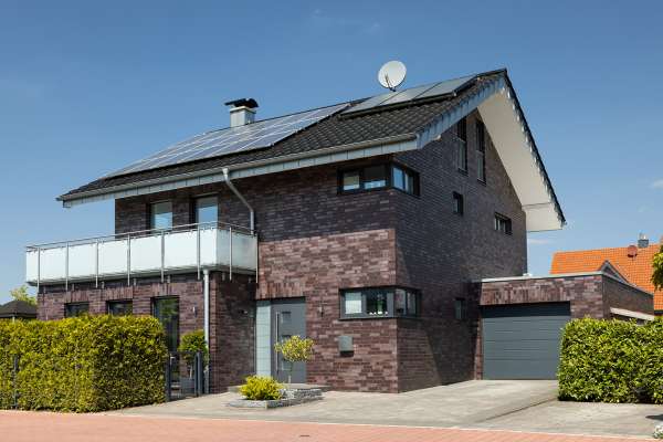 Einfamilienhaus H9 mit Klinker 104-149-NF rot - braun - bunt